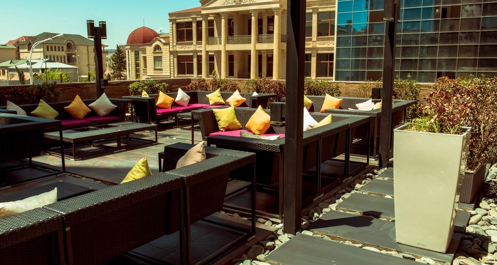 Ramada Hotel And Suites Baku Exterior photo